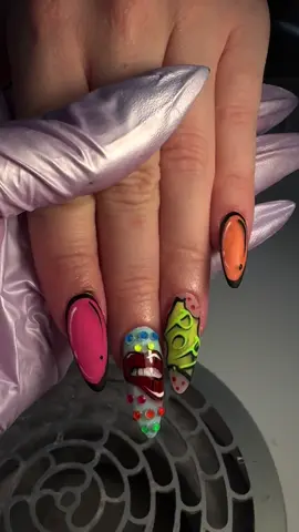 @Nailfreakz by Jen