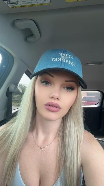 @adaywithmadison