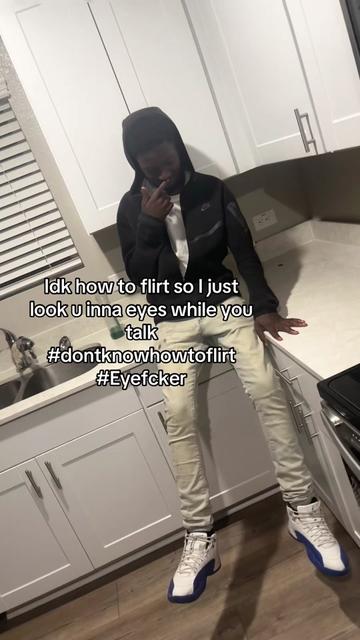 @🐶
