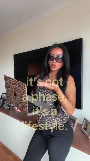 @TH💋NIA