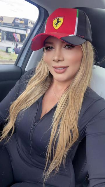@Anna Karyna