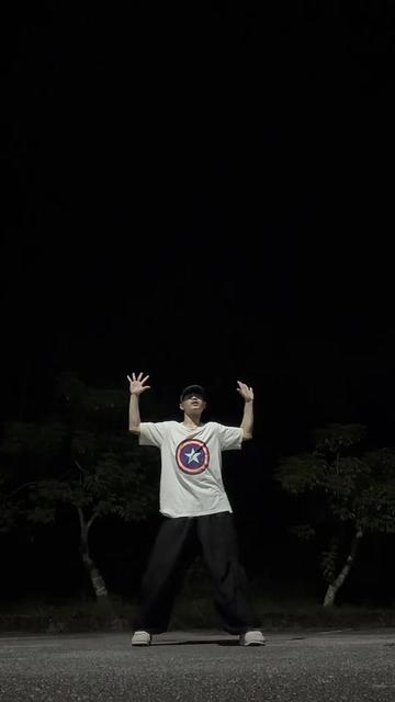 @mon