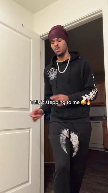 @YouTuber: Yxng𝖽𝗋𝖾𝖺𝗆𝗌 ✪ &trade;