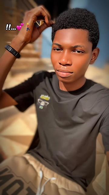 @EYE ᗰE🕊️