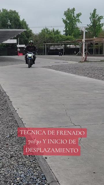 @CLASESDEMOTO.GIXXERMANIA
