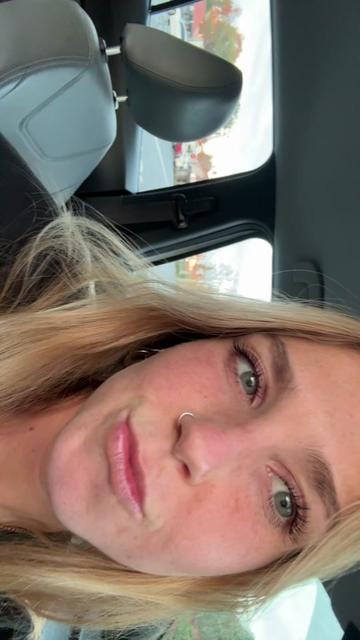 @kaitlinnn