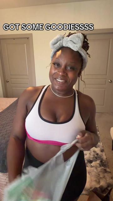@MsTee_