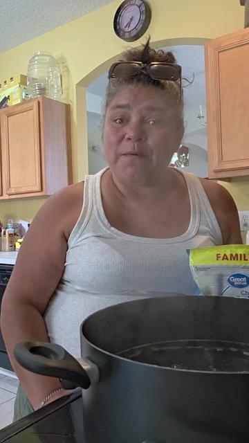@CrockinMamaMia