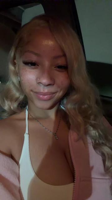 @kiaraaa