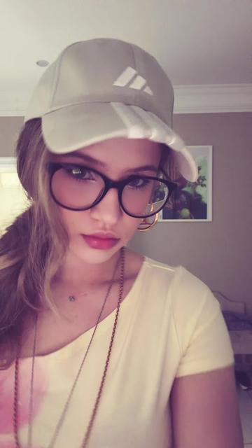 @Sofia_Hosok