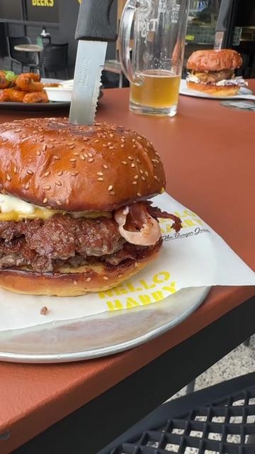@JUST BURGERS