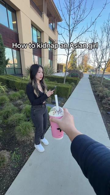 @Emi