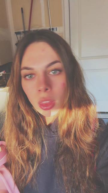 @👄