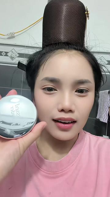 @Hoàng Yến 🌹