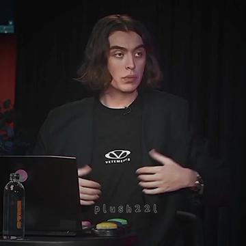 @плюш354ム