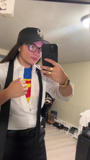 @isabella