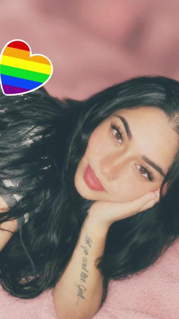 @Glashesbby🏳️&zwj;🌈👩🏻&zwj;🍳