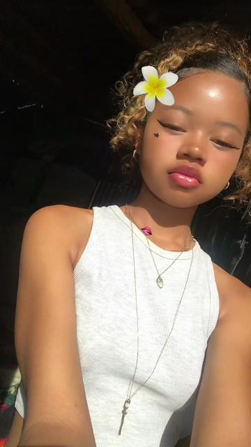 @Roxane🌸