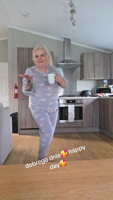 @Katty 59 plus size🤣