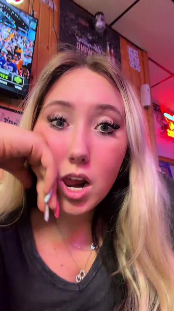 @olivia.
