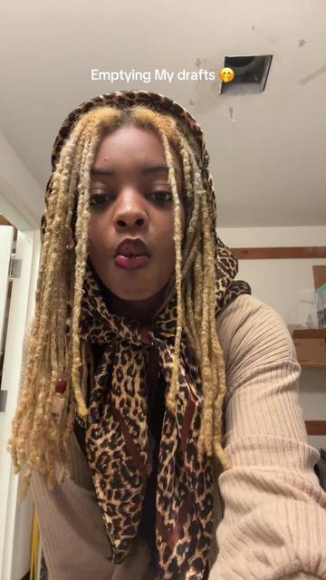@thehausofvenom