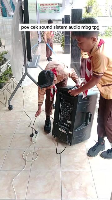 @KRON KRON KRON