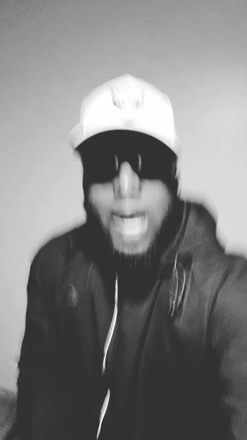 @KrayoLaBlackBeatz