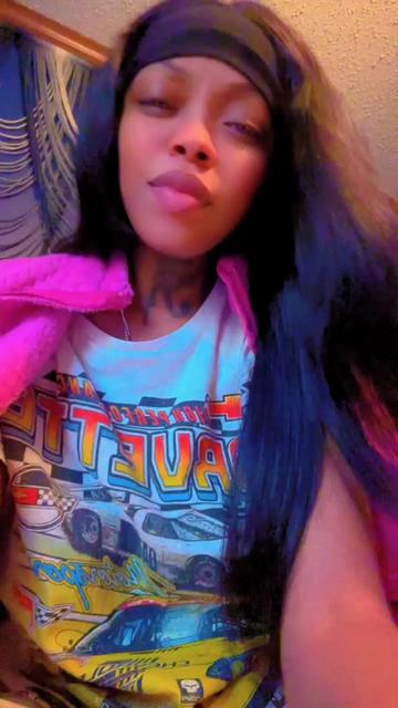 @thatmfnshanicee