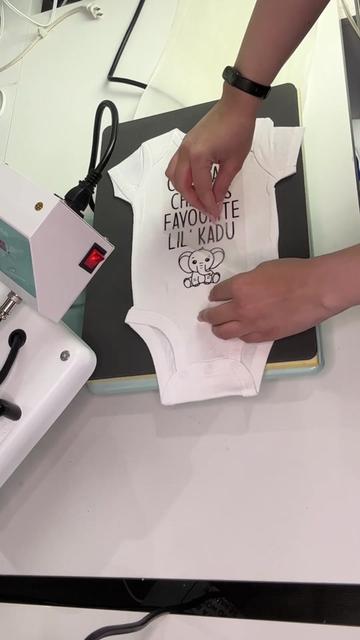 @AnokhiGiftsCo