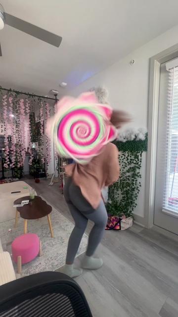 @WellBehavedLassie🍭🍄