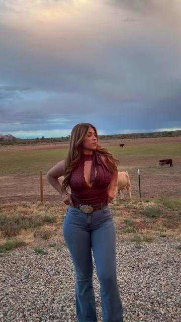 @Angie P Gallardo | DFW Creator