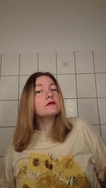 @vivienhrtl🌼