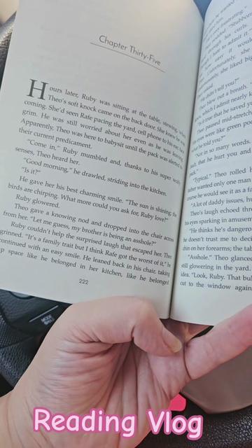 @Books & Girly Things 🎀🩷