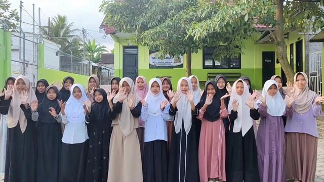 @RaudlatussalamPutri_Utara