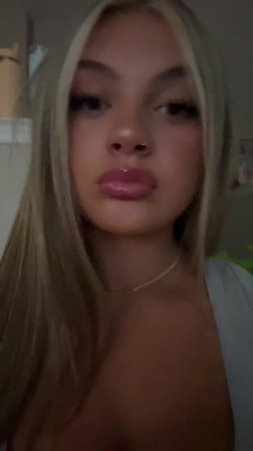 @addyisdatingyourdaddy