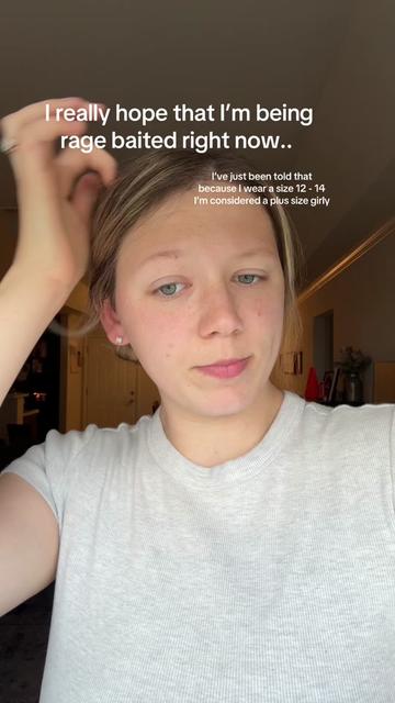 @Lizzy_Brown