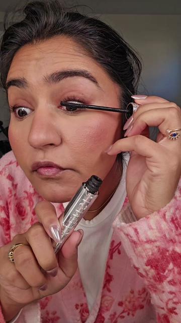 @MakeupWithJas
