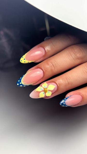 @Nails_Nicolesv