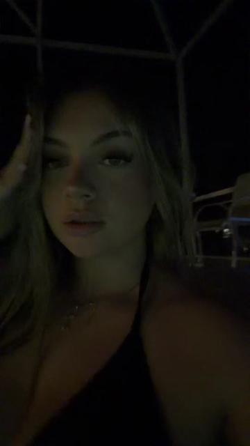@addyisdatingyourdaddy