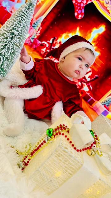 @BabyEyza🎀