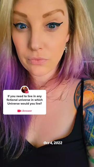 @TheMoistQueen ®️