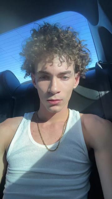 @KODAKWHITE
