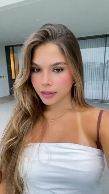 @lari.candeias