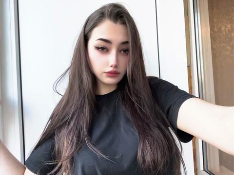 @MVikaaa._