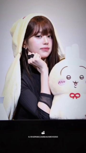 @Lỏ love wonyoung