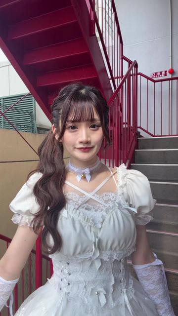 @ねむ