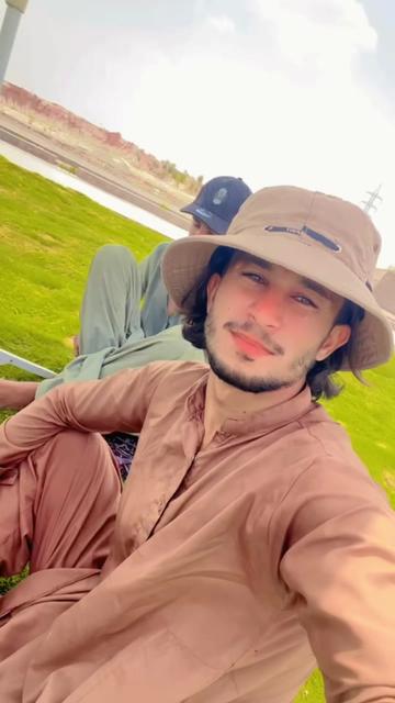 @وحید نیازی (گلشاہی)👑