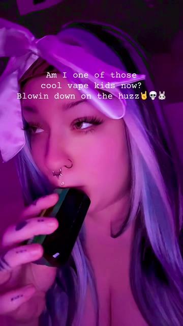 @🐰FloppsytheFelon🐰