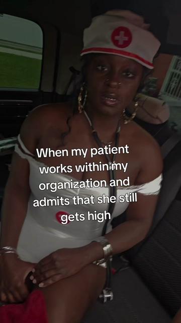 @Melaninbaddieinscrubs