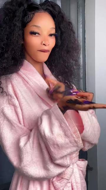 @Hadiyanii miss purple 💜💜